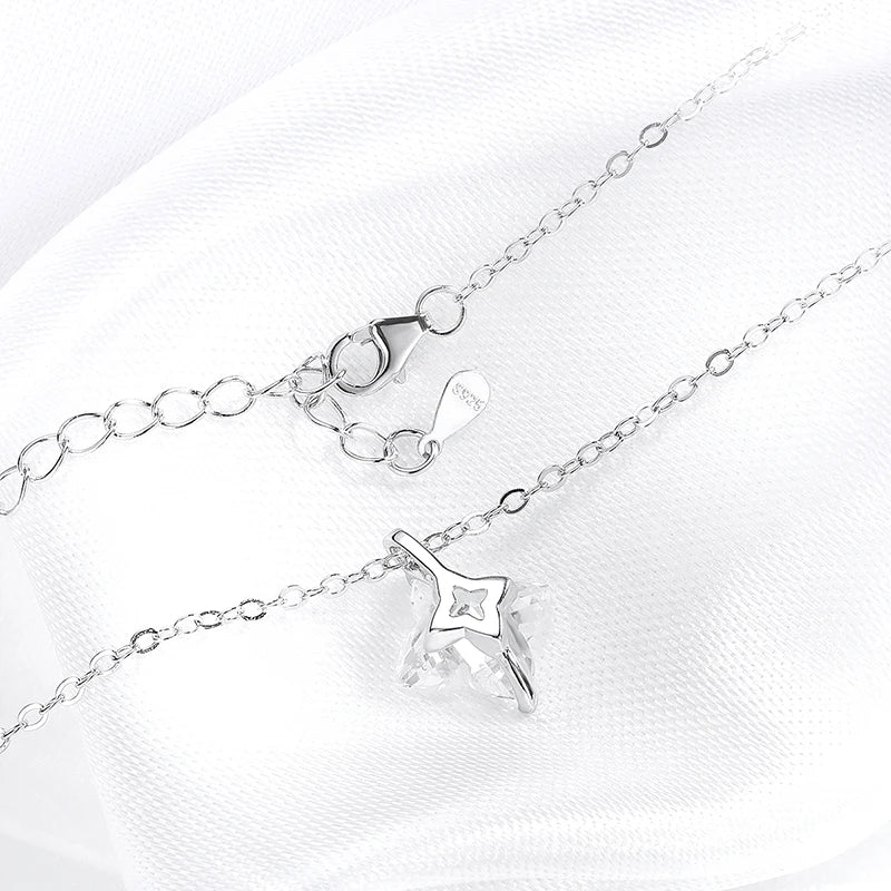 Helios Necklace (1, 3CT)