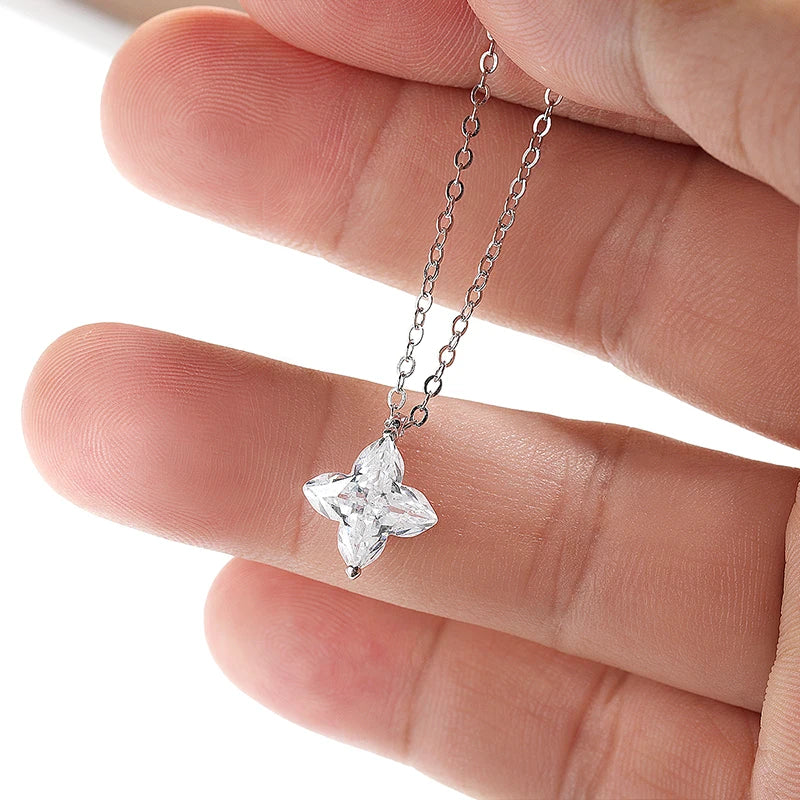 Helios Necklace (1, 3CT)